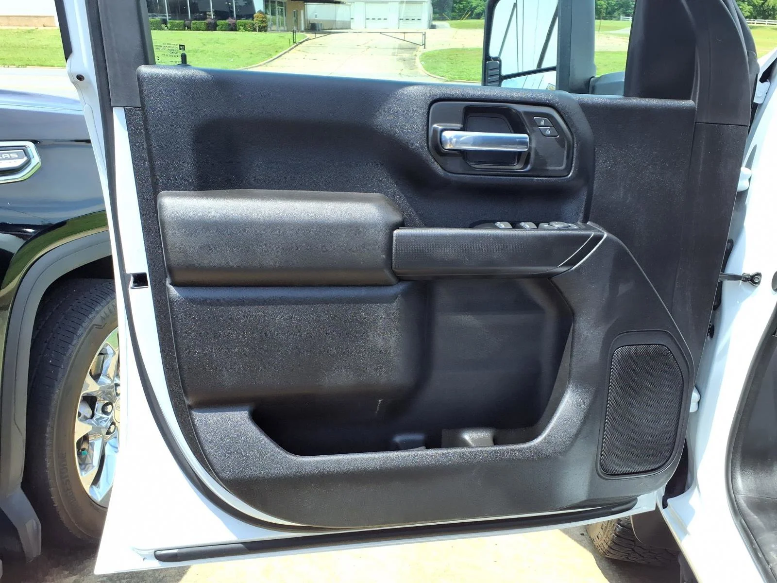 Used 2024 Summit White Chevrolet Custom image 15