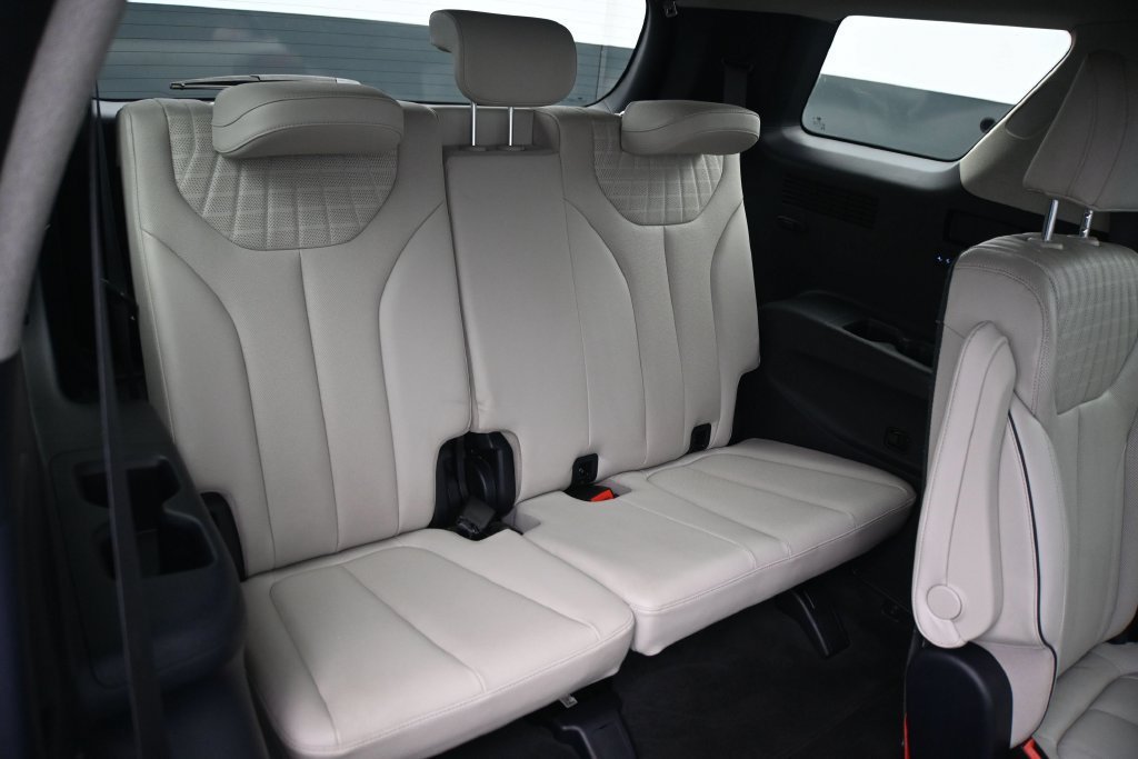 2024 Hyundai Palisade Limited - Photo 16