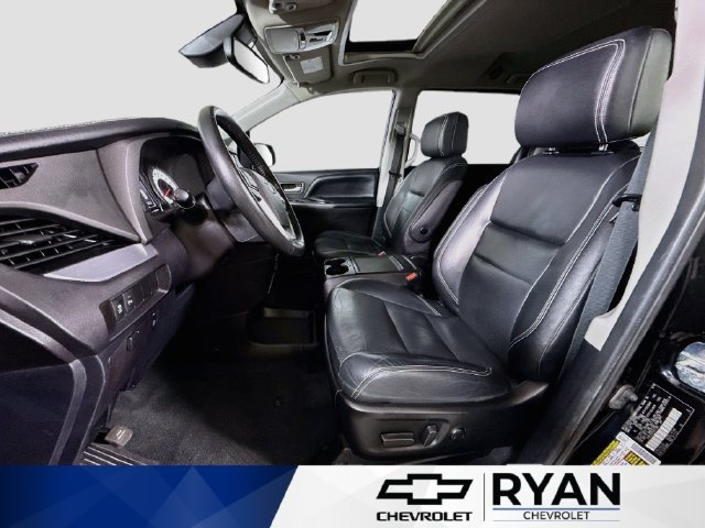Used 2019 Black Toyota SE image 22