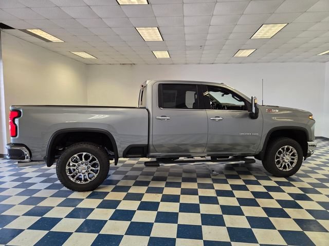 2026 Chevrolet Silverado 2500 HD LTZ - Photo 8