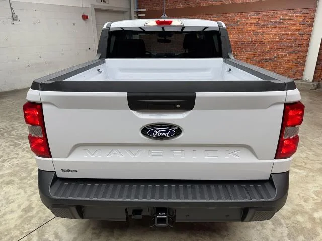 New 2026 Oxford White Ford XL image 4