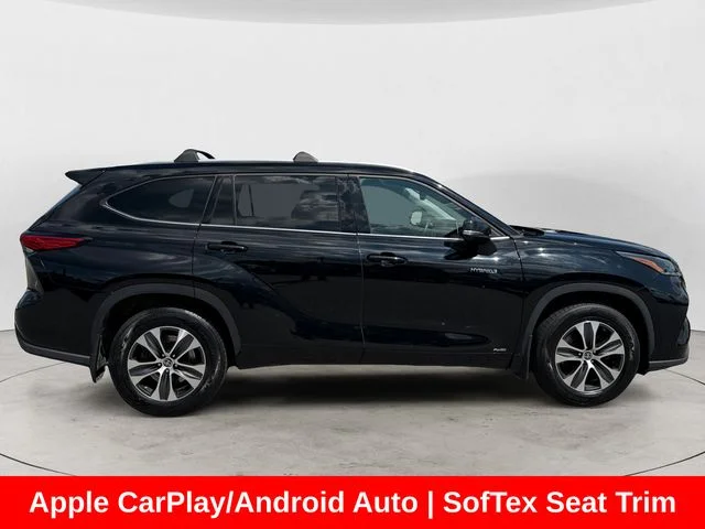 Used 2021 Black Toyota XLE image 7
