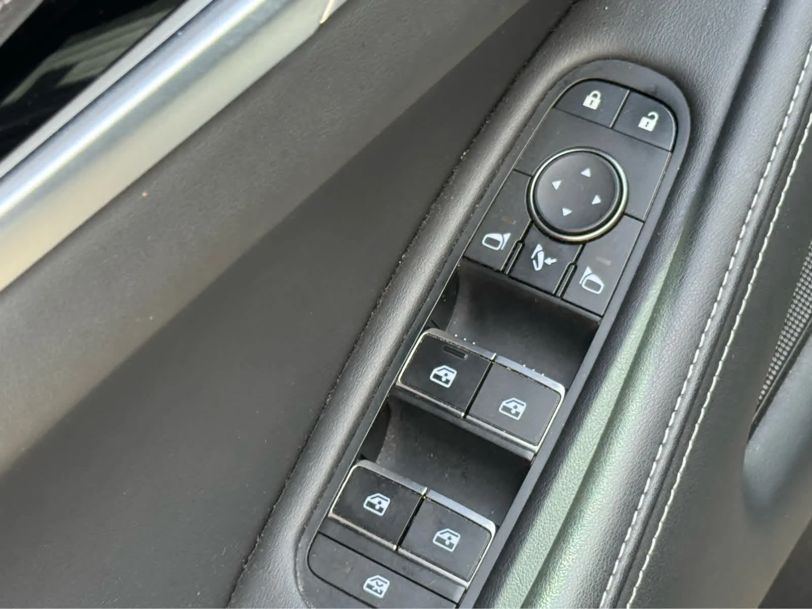Certified Used 2023 Mineral Black INFINITI PURE image 19