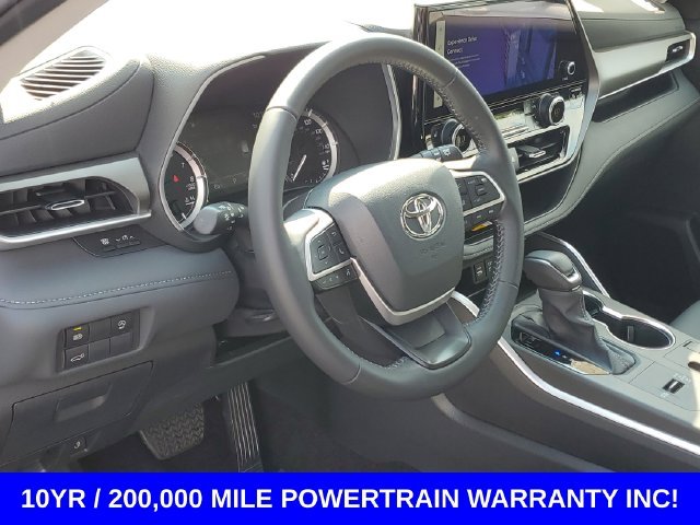 2025 Toyota Highlander XLE - Photo 9