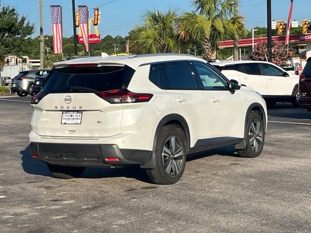 Used 2024 White Nissan SL image 3
