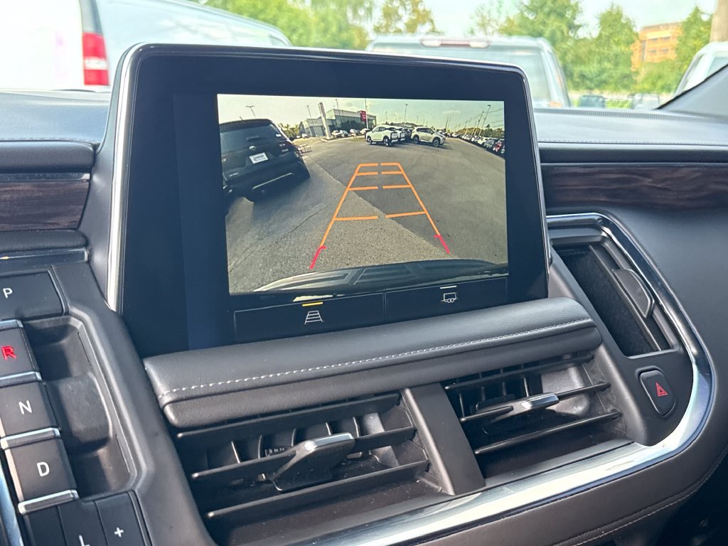 Used 2023 Black Chevrolet Z71 image 20