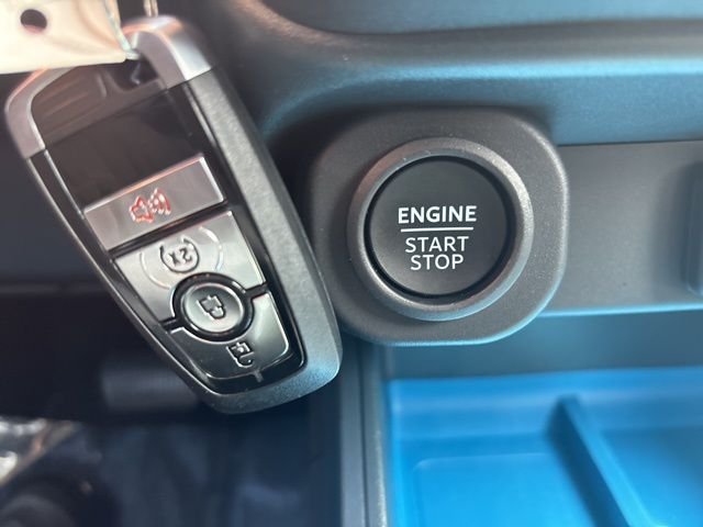 New 2026 Space White Metallic Ford XLT image 53