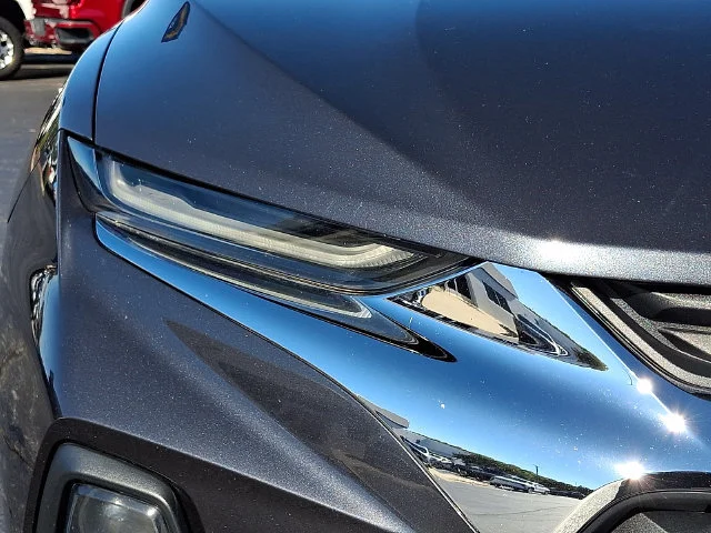 Used 2022 Gray Chevrolet LT image 9