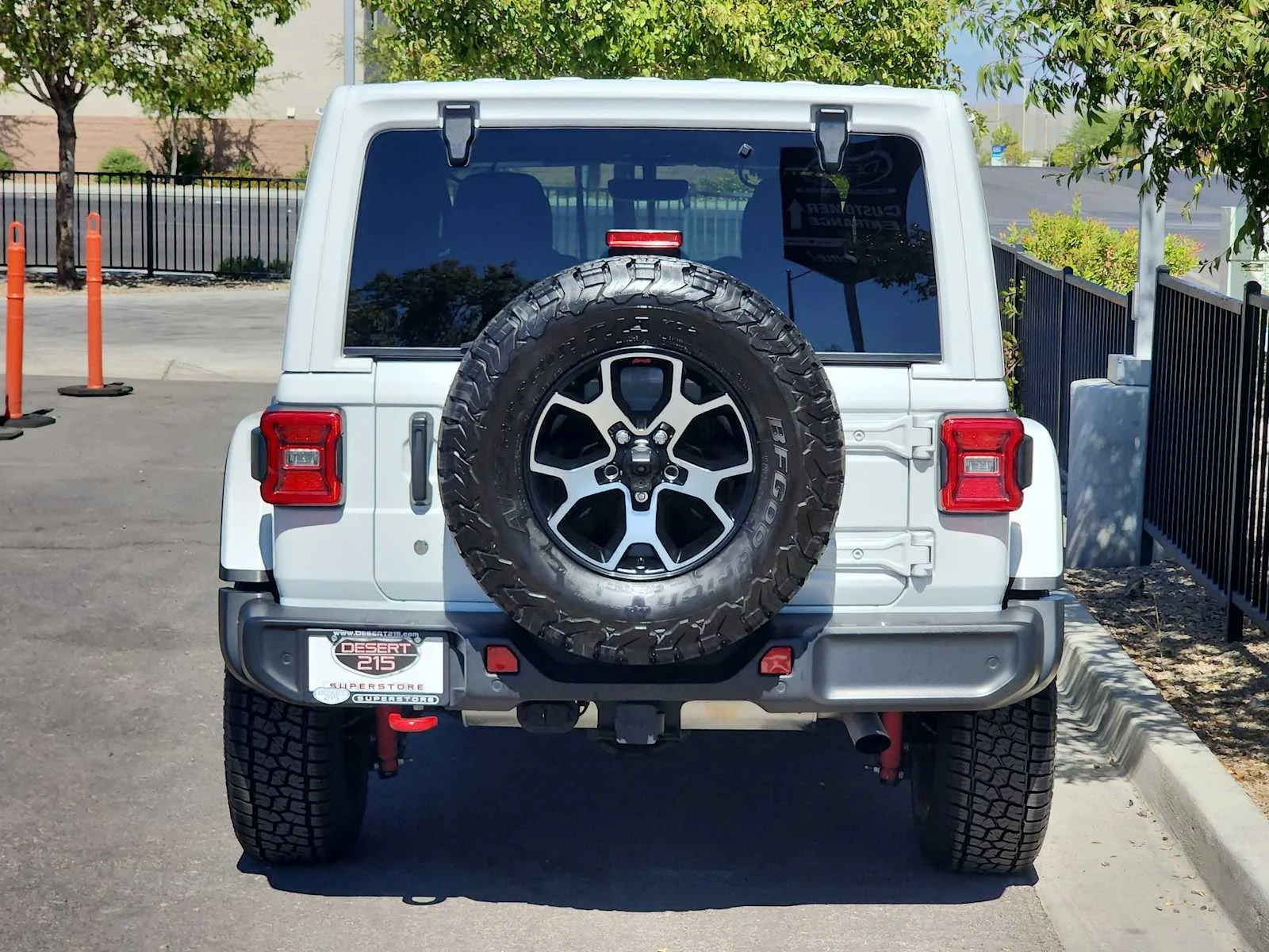 Used 2019 Bright White Clearcoat Jeep Rubicon image 7