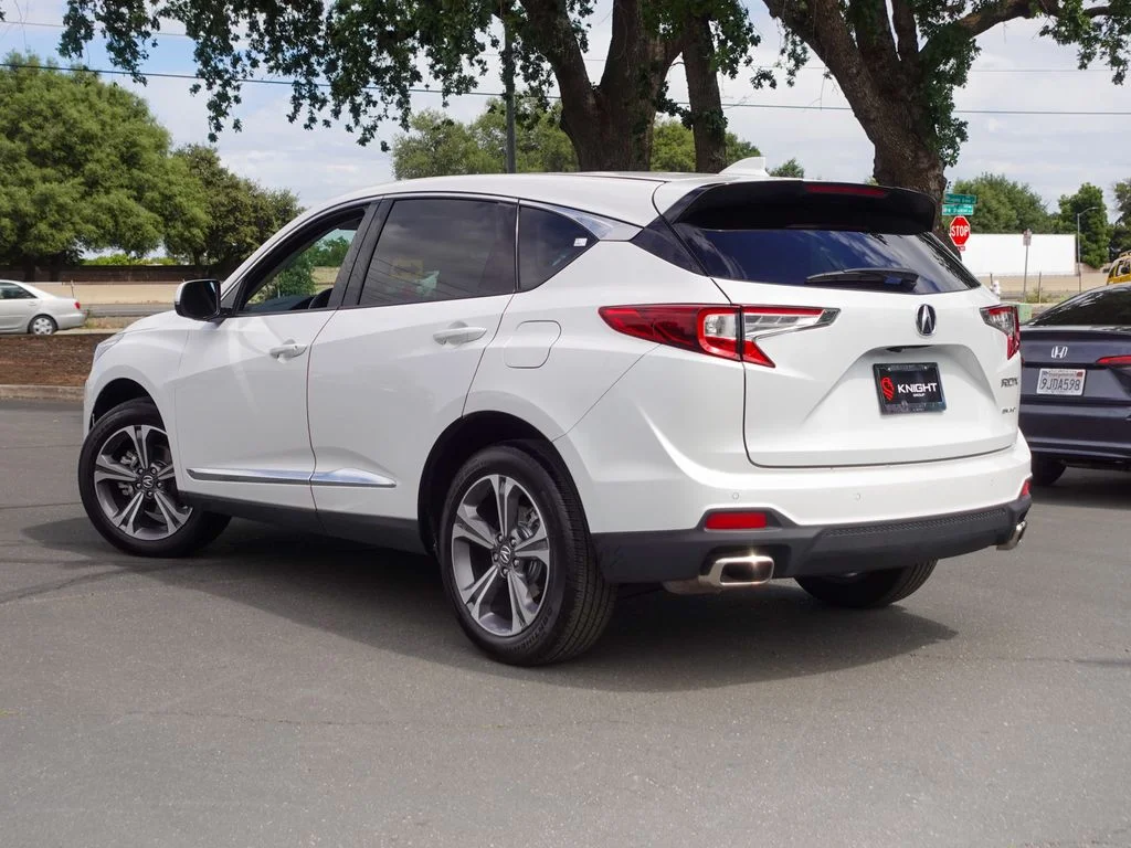 Used 2025 Platinum White Acura Technology Package image 9