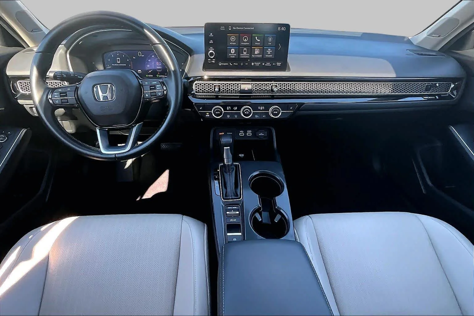 Used 2024 Meteorite Gray Metallic Honda Touring image 15