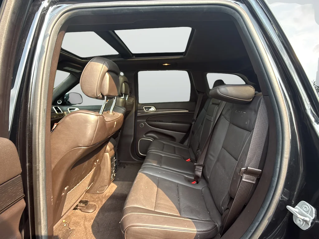 Used 2014 Black Jeep Summit image 27