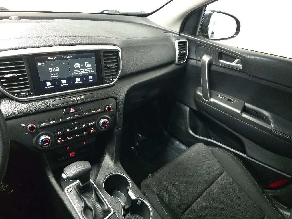 Used 2020 Pacific Blue Kia LX image 25