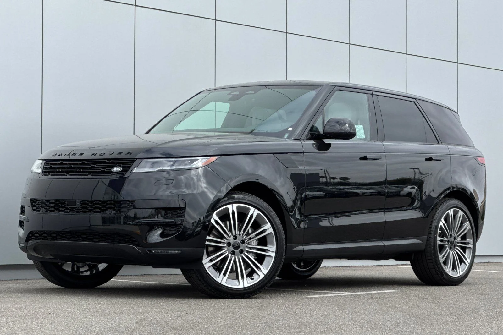 2026 Land Rover Range Rover Sport P360 SE MHEV's photo