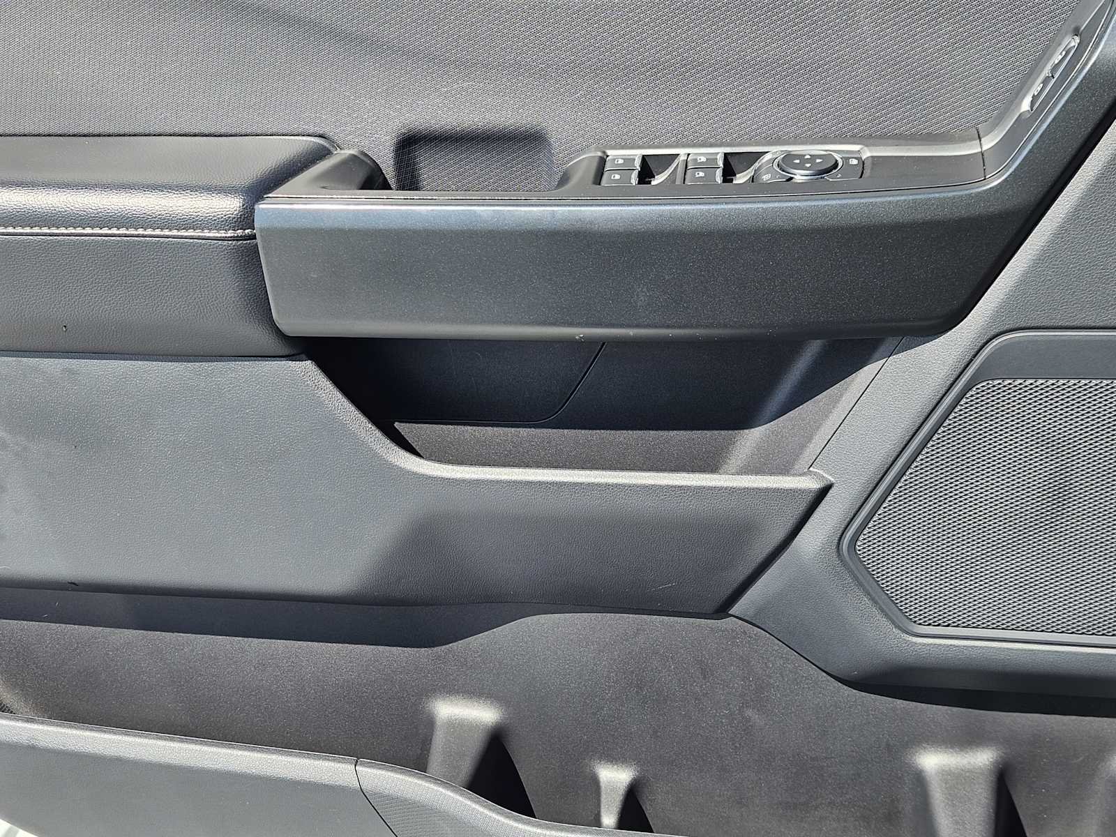 Used 2023 Avalanche Gray Ford XL image 21