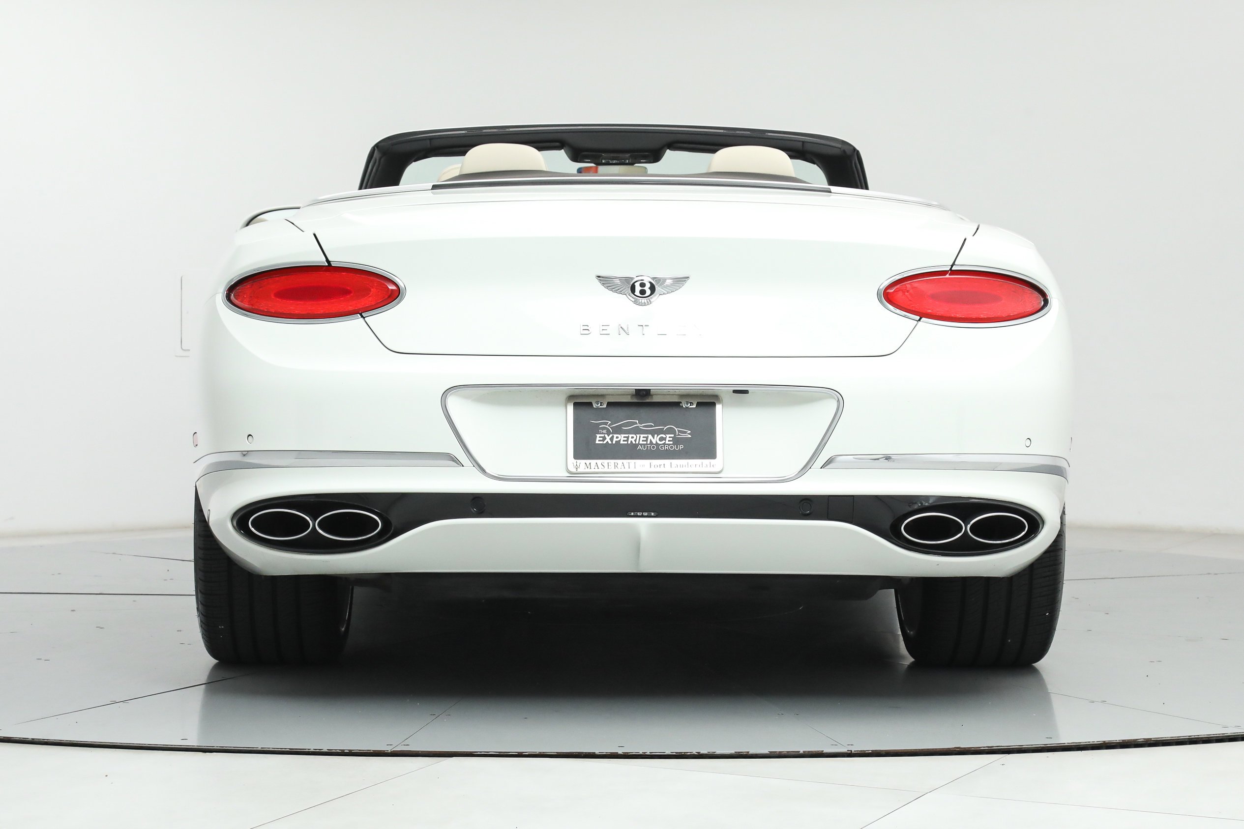 Used 2022 White Bentley GT V8 Convertible image 5
