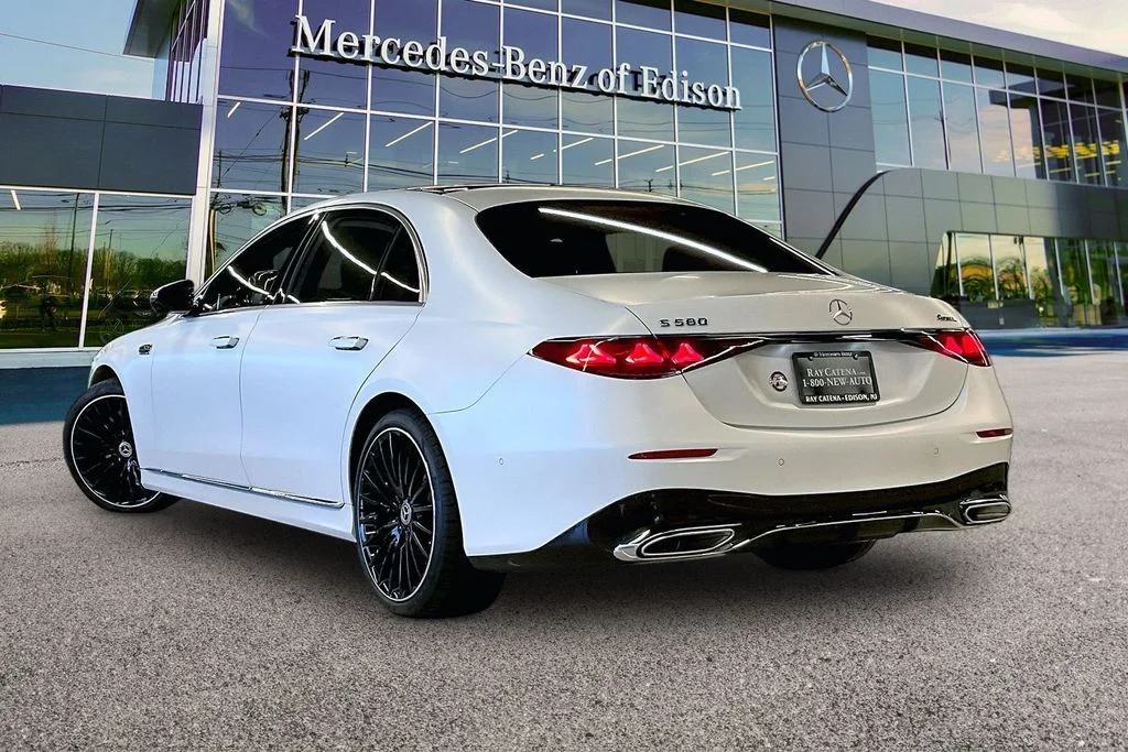 New 2027  Mercedes-Benz S 580 image 3