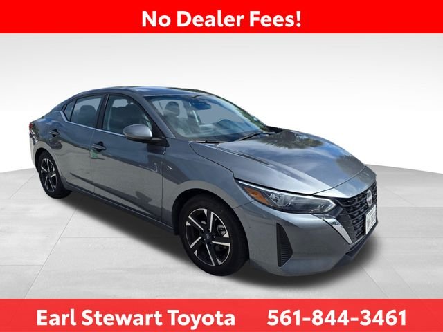 Used 2024 Gray Nissan SV image 2
