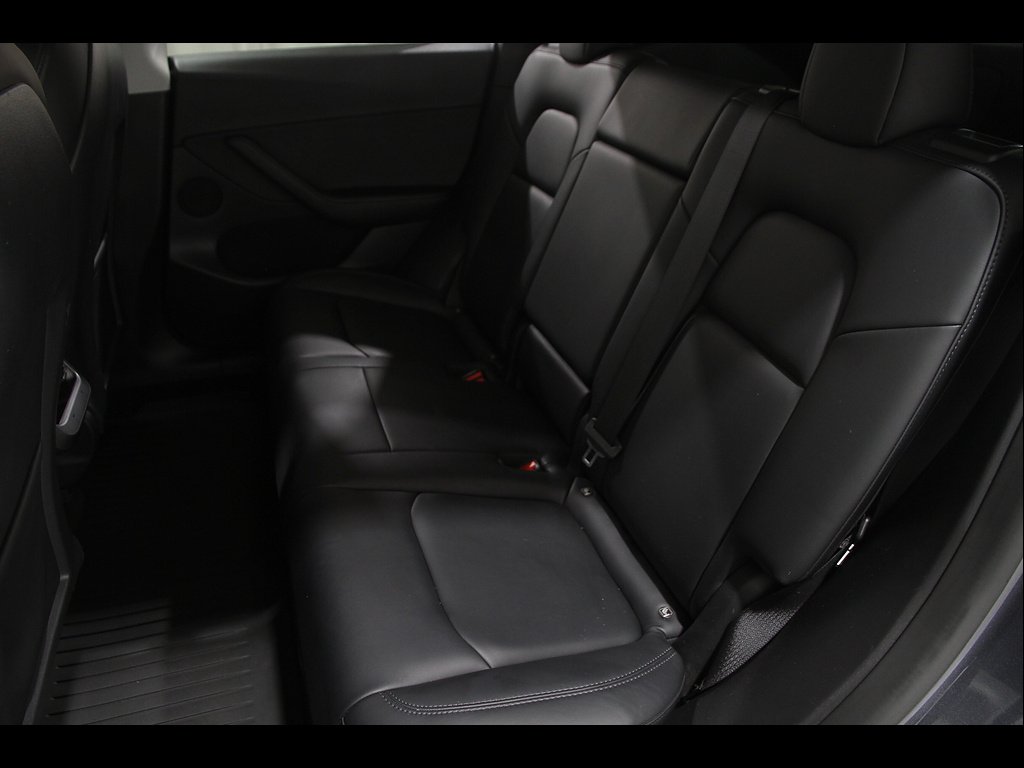 2022 Tesla Model Y Long Range - Photo 21