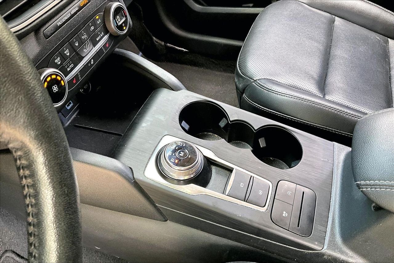 Used 2020 Gray Ford SEL image 15