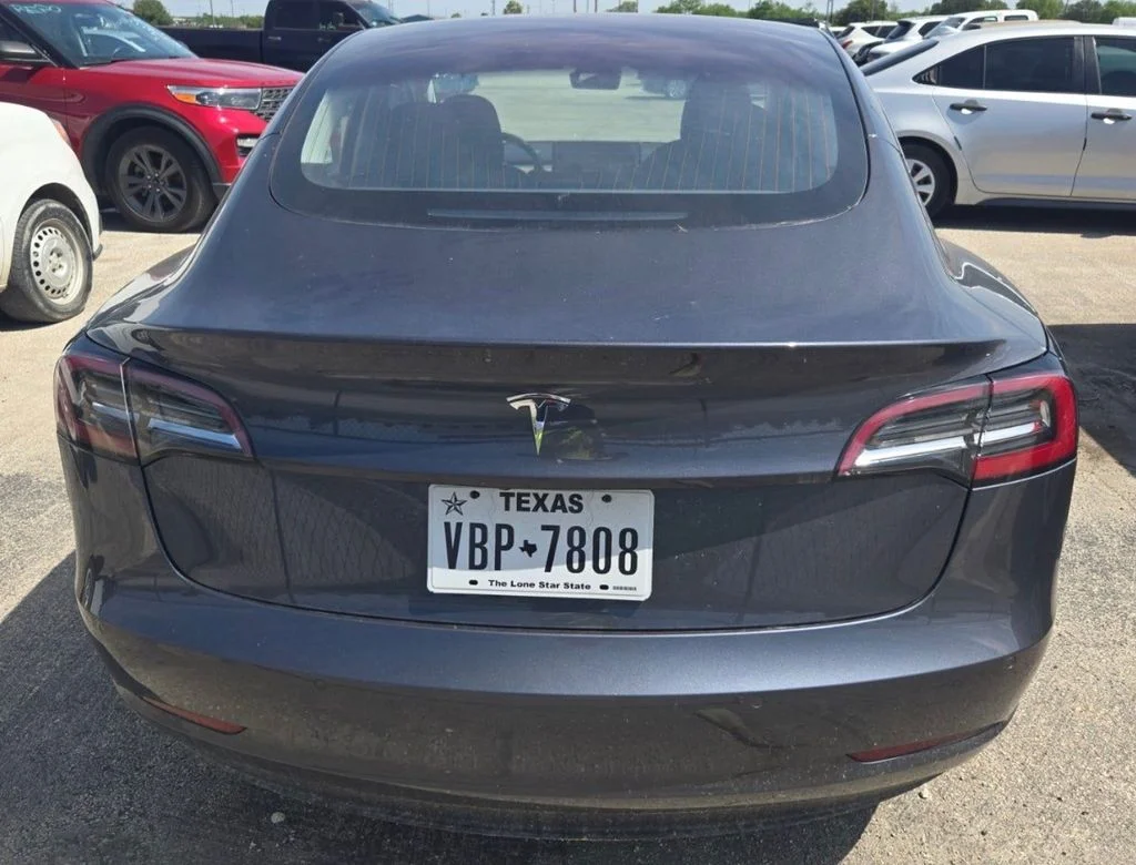 Used 2018 Gray Tesla Long Range image 4