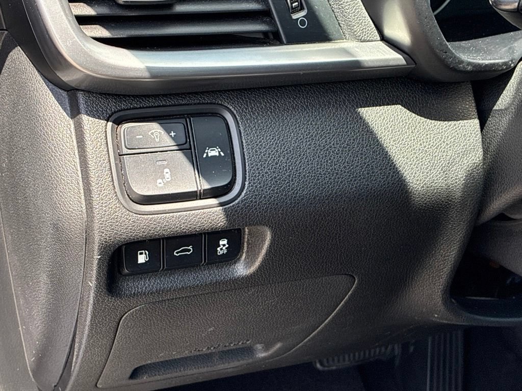 Used 2019 Horizon Blue Kia LX image 26