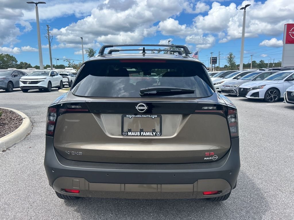 New 2026 Nissan Kicks SR 4D Sport Utility