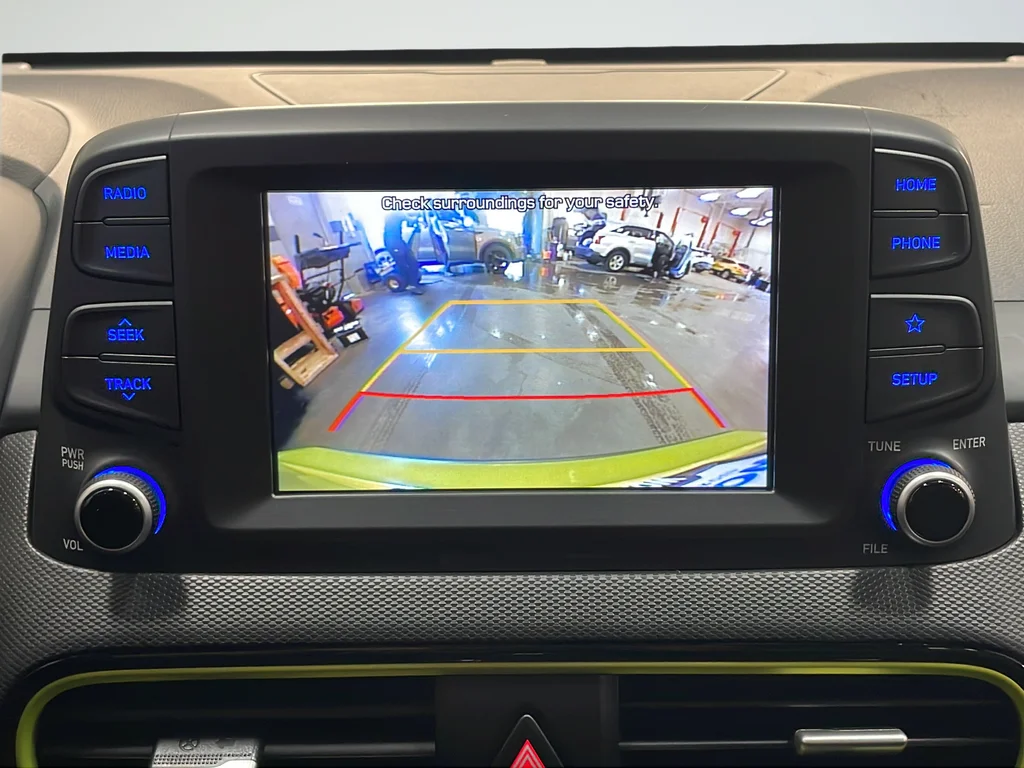 Used 2018 Green Hyundai Limited image 9