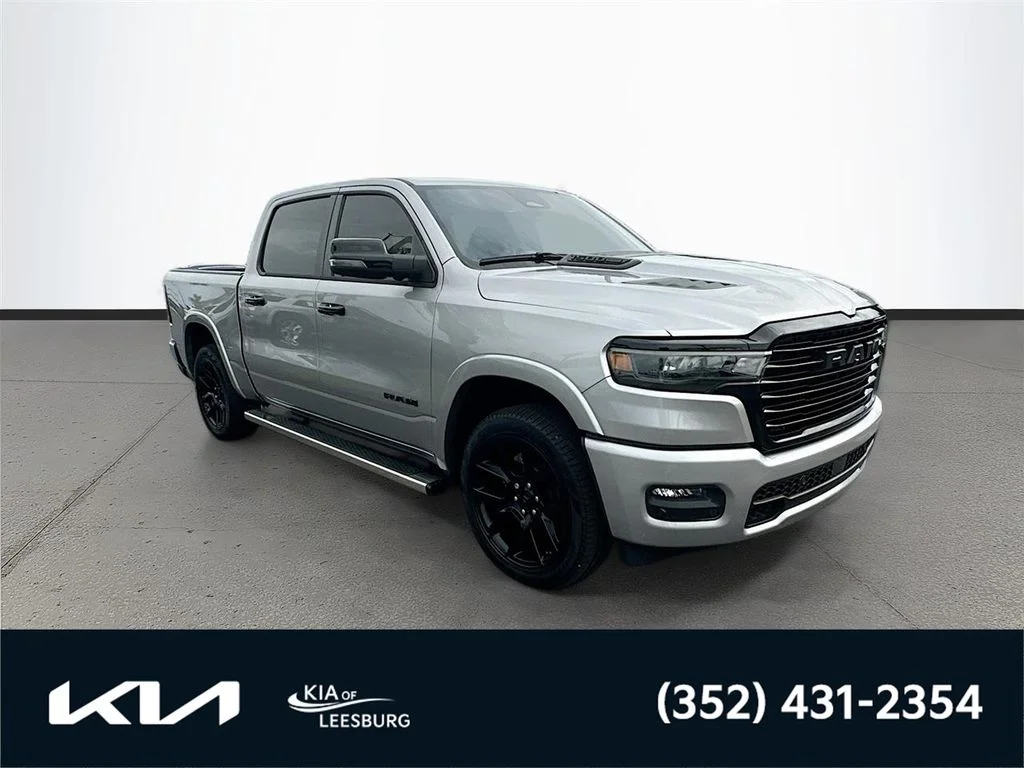 2025 RAM 1500 Laramie 4x4 Crew Cab 5'7's photo
