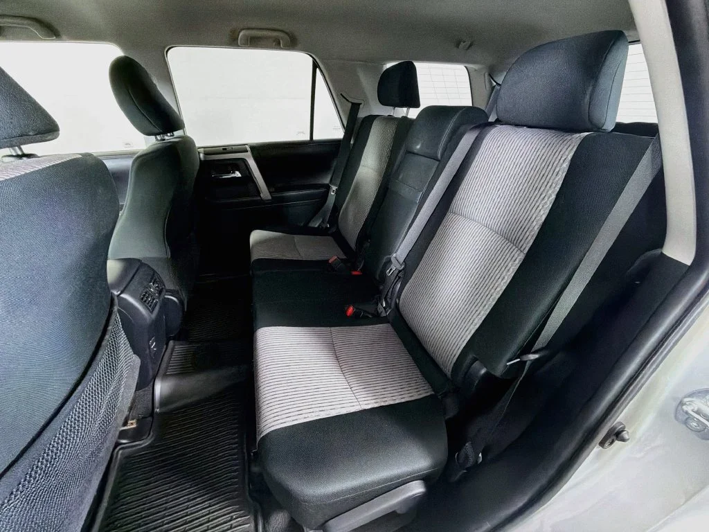 Certified Used 2019 Silver Toyota SR5 image 18