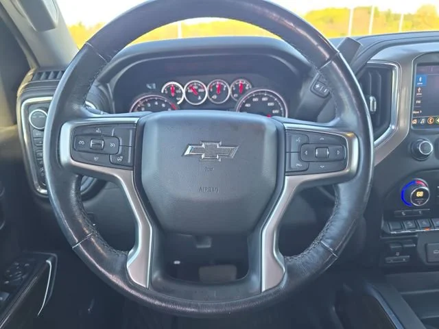 Used 2020 SUMMIT WHITE Chevrolet RST image 15