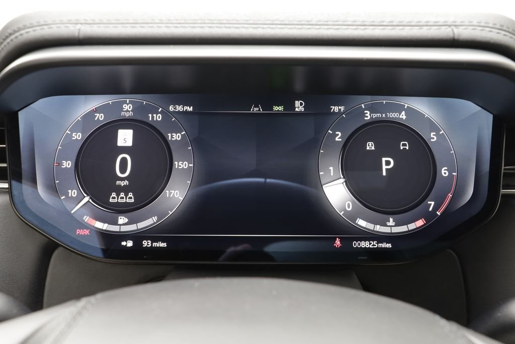 Used 2025 Red Land Rover Dynamic SE image 8