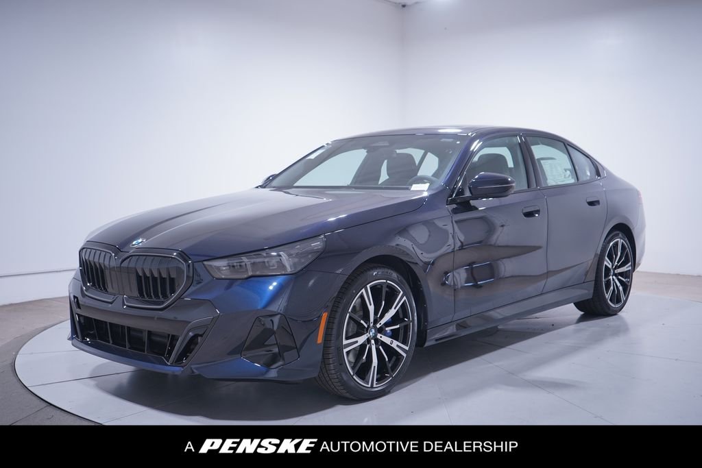 Used 2026 Carbon Black Metallic BMW 530i image 1
