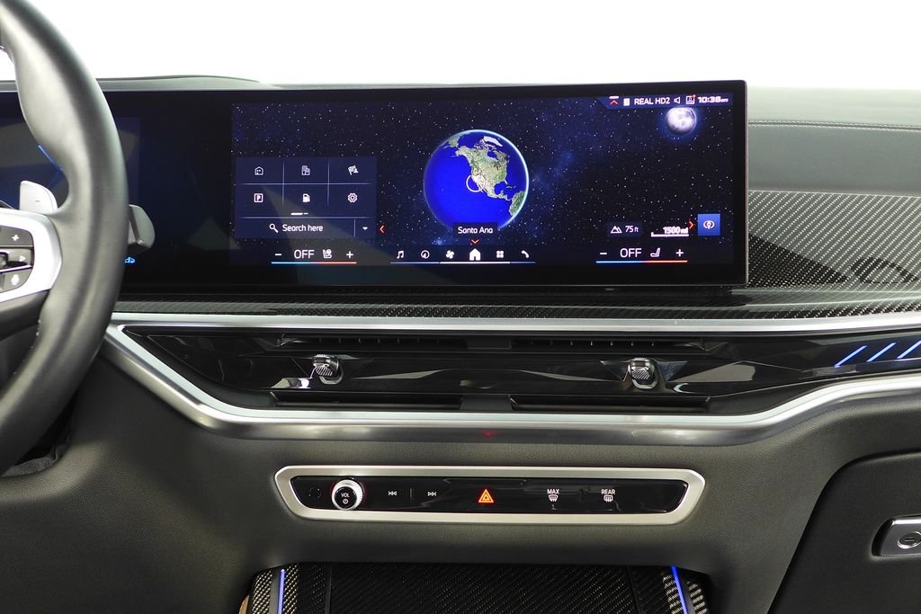 Used 2025 Mineral White Metallic BMW M60i image 27