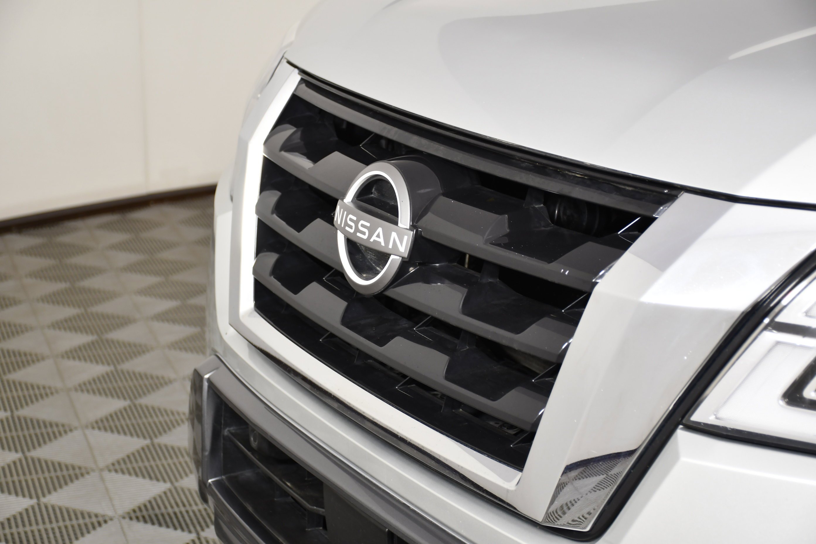 Used 2024 Brilliant Silver Metallic Nissan SV image 11
