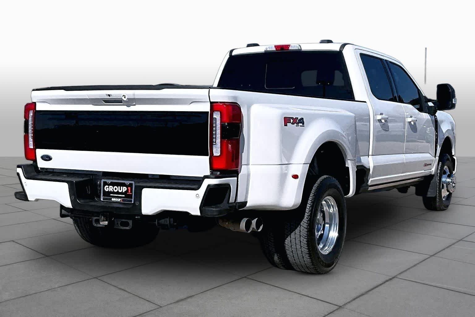 Used 2026 Star White Metallic Tri-Coat Ford Platinum image 12