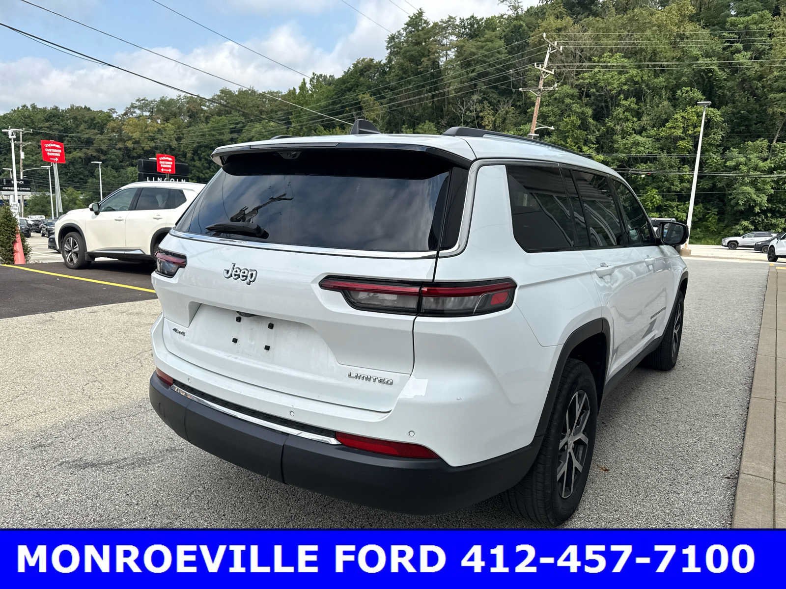 Used 2023 Bright White Clearcoat Jeep Limited image 12