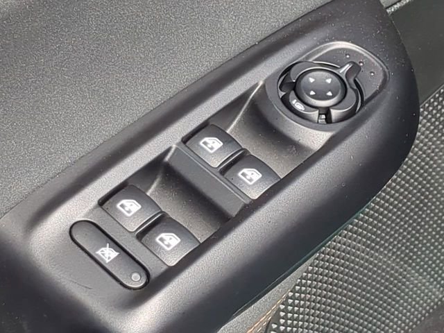 2025 Alfa Romeo Tonale Base - Photo 11