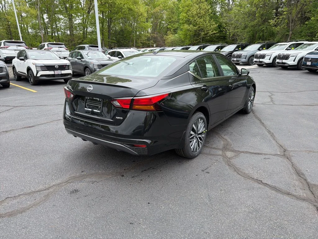 New 2026 Black Nissan 2.5 SV image 10