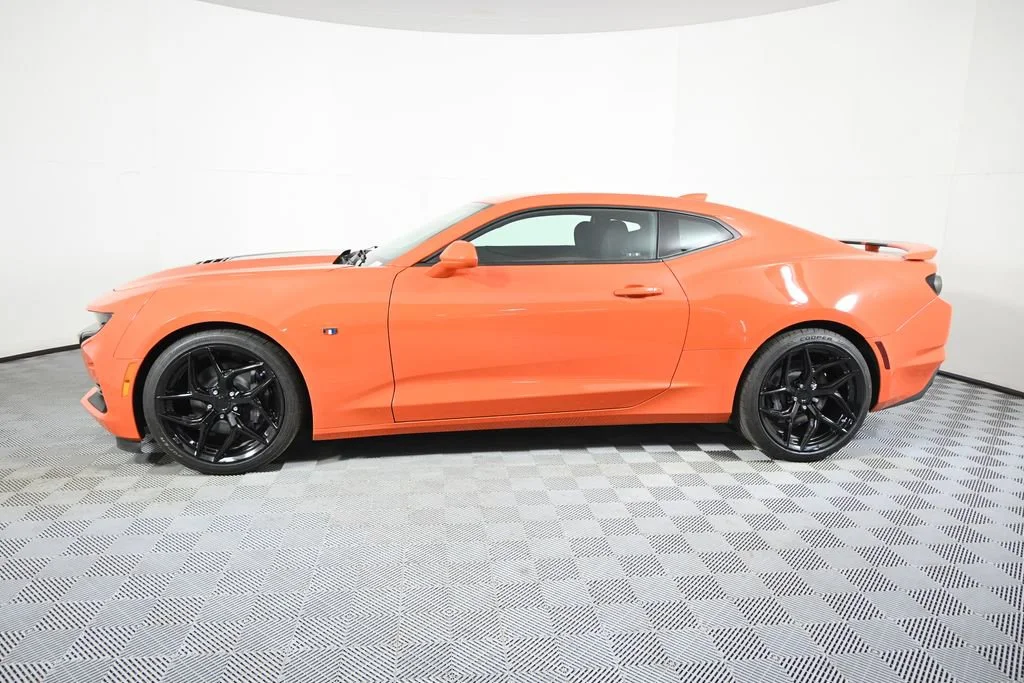 Used 2019 Chevrolet Camaro 1SS with VIN 1G1FE1R73K0127645 for sale in Forest Lake, Minnesota