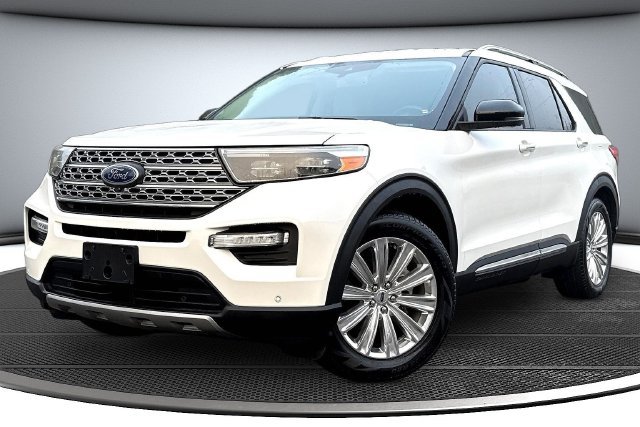 Used 2020 White Ford Limited image 1
