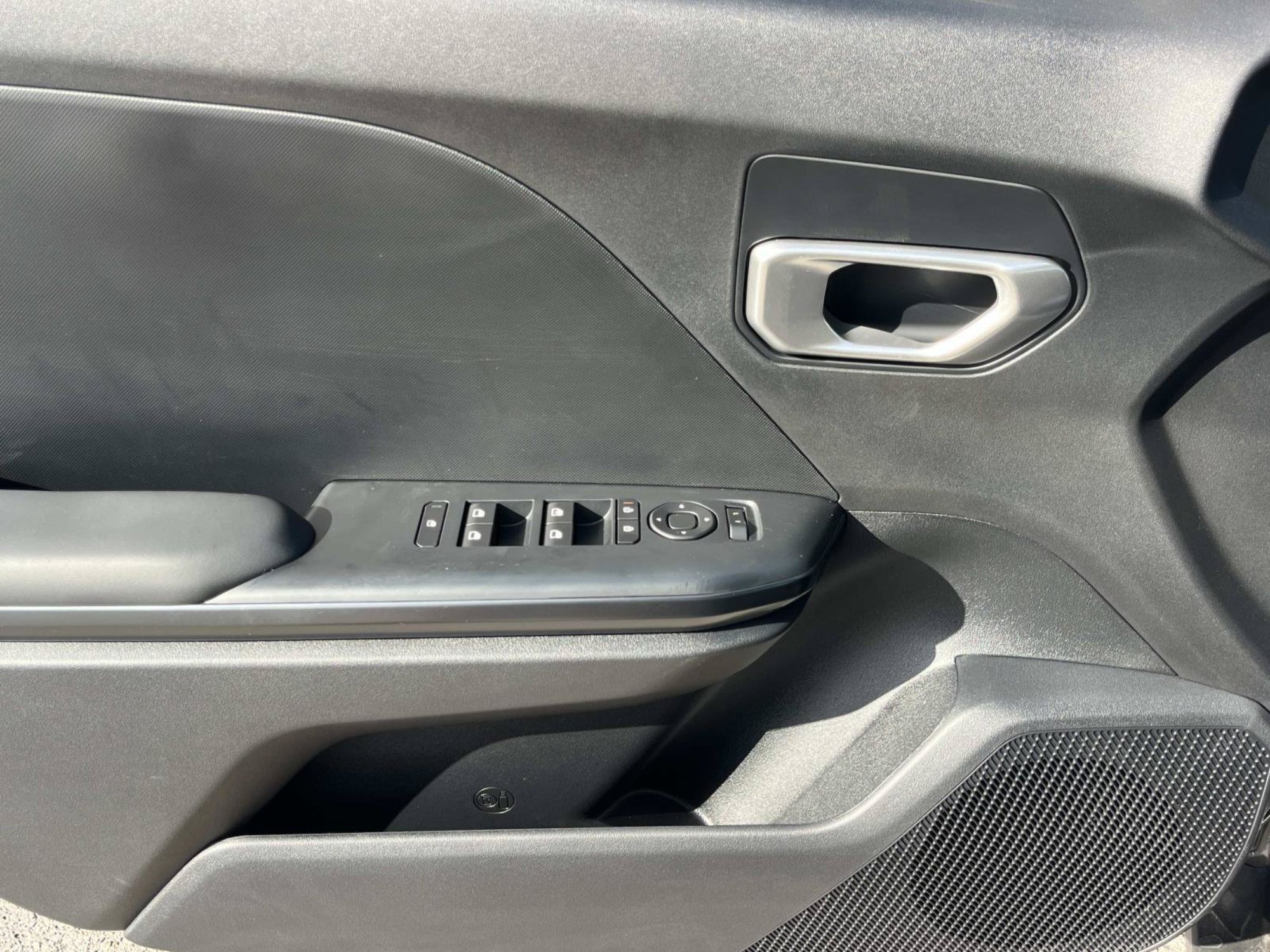 New 2026 Interstellar Gray Kia LXS image 17