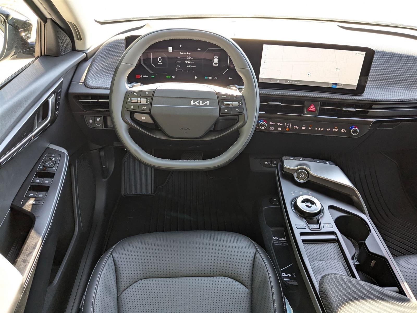 New 2025 Glacier White Pearl Kia Wind image 29