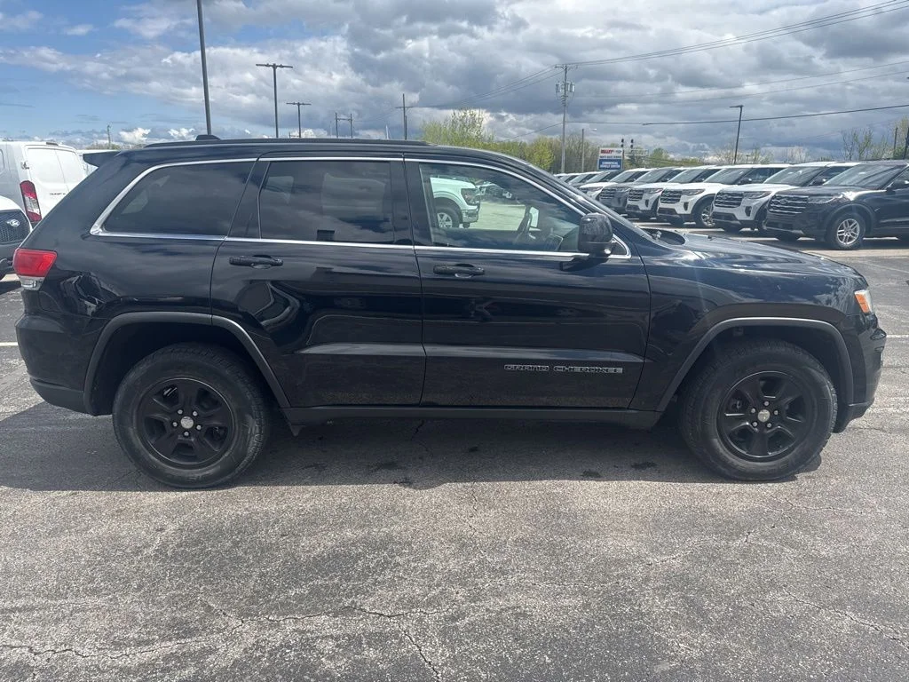 Certified 2017 Jeep Grand Cherokee Laredo with VIN 1C4RJFAG0HC911507 for sale in Huron, OH