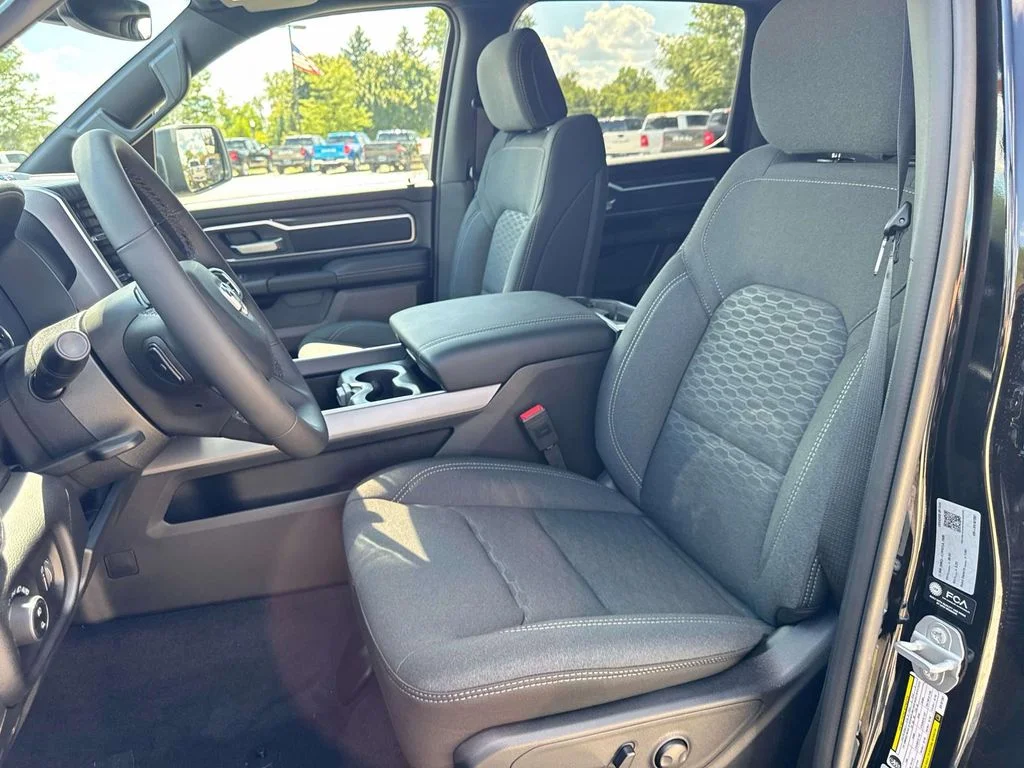 2025 RAM 1500 Big Horn/Lone Star - Photo 15