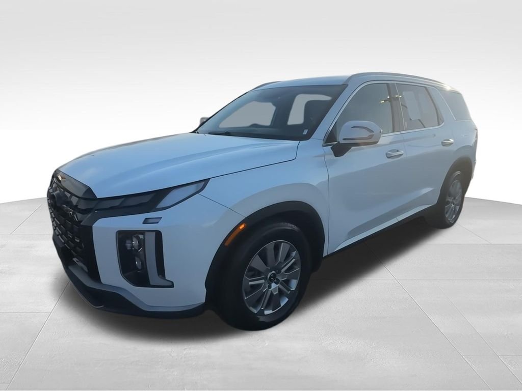 Certified Used 2023 White Hyundai SEL image 4