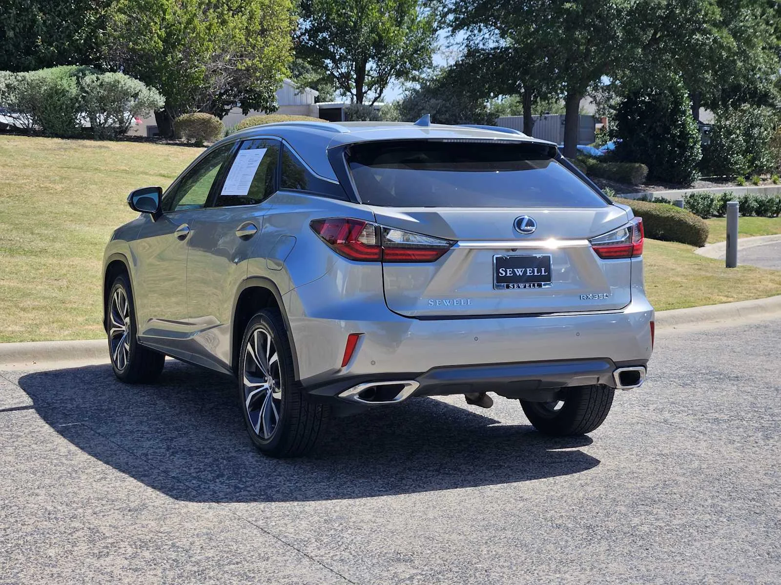 Used 2019 Atomic Silver Lexus  image 3