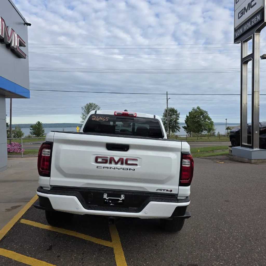 2026 GMC Canyon AT4 - Photo 3
