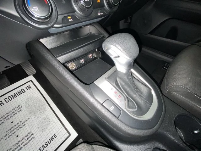 Used 2024 White Kia LXS image 19