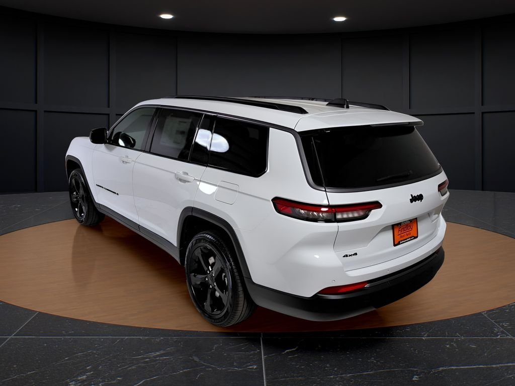 New 2026 Bright White Clear-Coat Exterior Paint Jeep Limited image 5